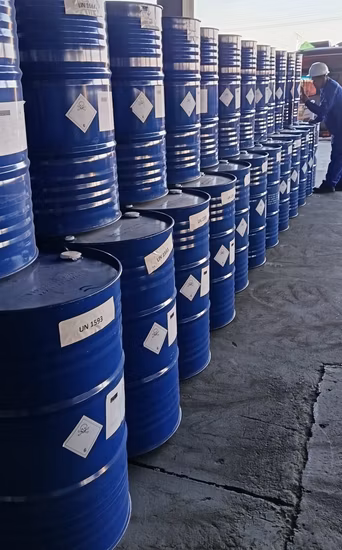 Factory Price Industrial Grade 99.9% Dichloromethane Dcm Methylene Chloride CAS 75-09-2 Organic Solvent